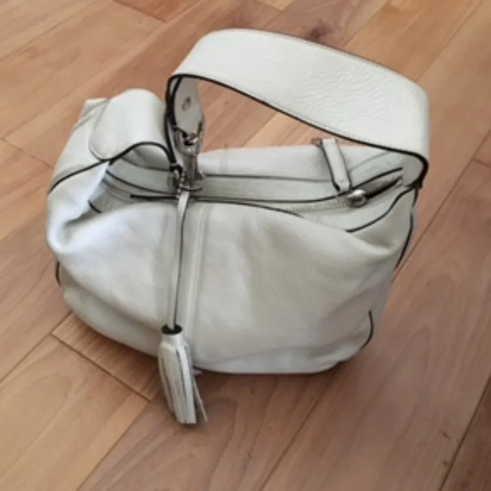 AVERY LEATHER SMALL HOBO (COACH F23960) SILVER/PEARL/IVORY